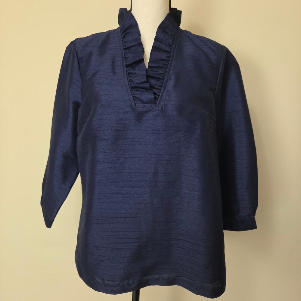 Crown & Ivy M Navy Blue Textured Pullover Ruffled V-Neck 3/4 Sleeve Top Blouse